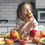 Como manter a alimentação infantil saudável
